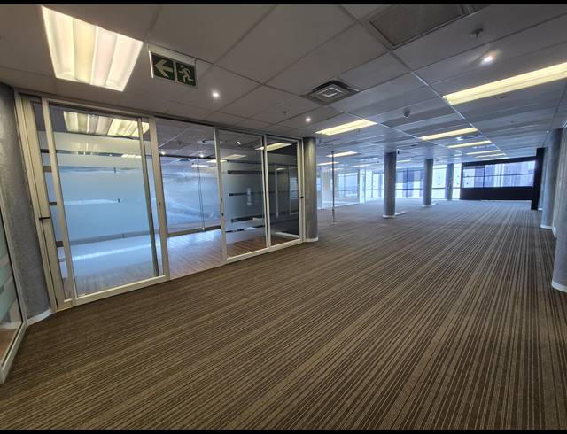 492M² OFFICE TO LET IN SANDTON CENTRAL